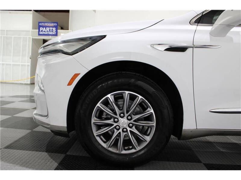 2022 Buick Enclave Essence