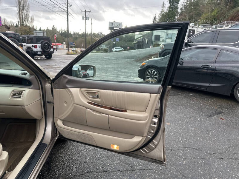 2000 Toyota Avalon XLS photo 15