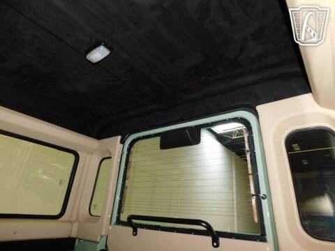 1987 Land Rover Defender