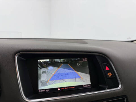 2011 Audi Q5 2.0T quattro Premium Plus