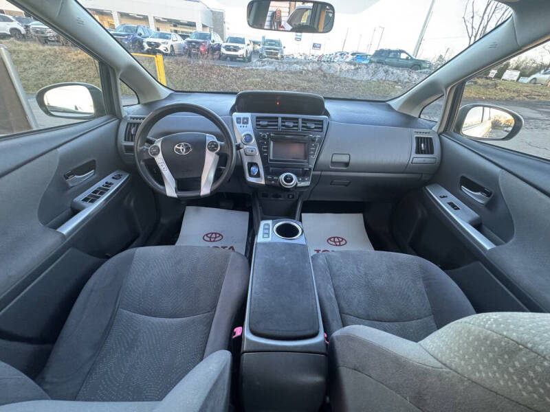 2012 Toyota Prius v Five