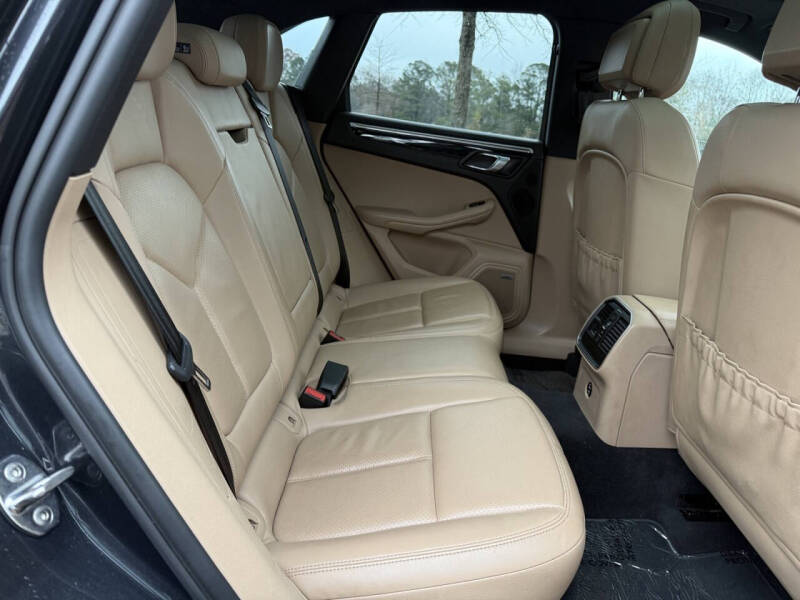 2021 Porsche Macan S