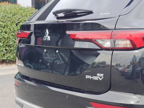 2025 Mitsubishi Outlander PHEV SE