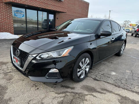 2019 Nissan Altima for sale at Direct Auto Sales in Caledonia WI