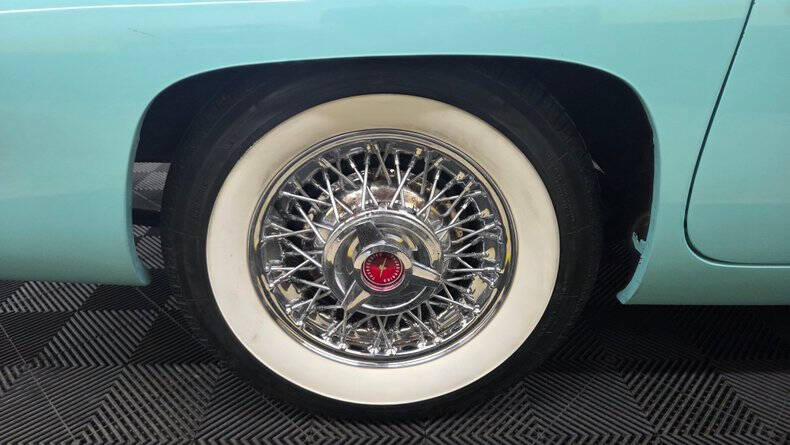1955 Ford Thunderbird