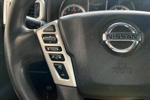 2017 Nissan Titan SV