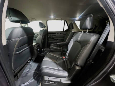 2023 Honda Pilot EX-L w/Rear Captain's Chairs