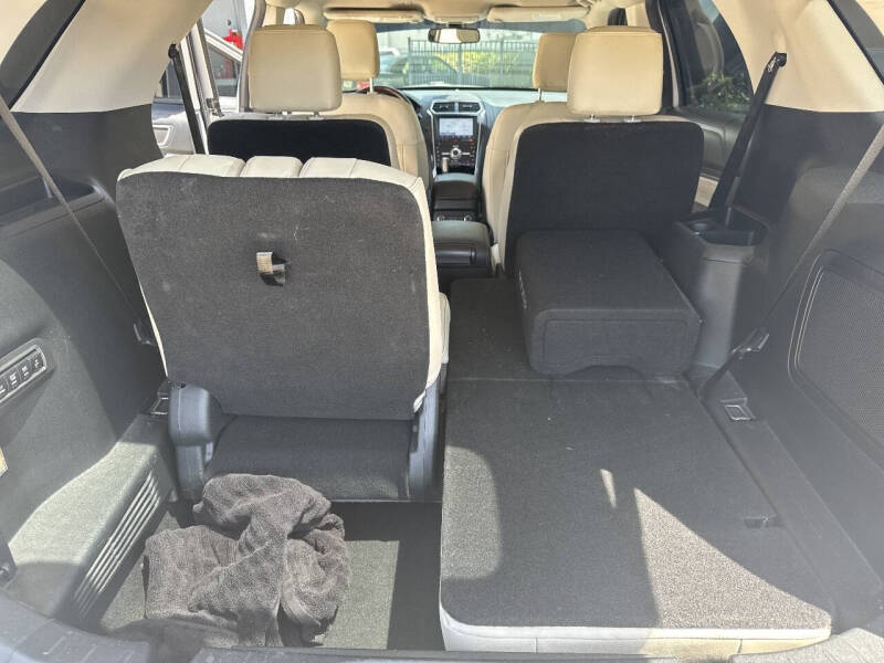 2019 Ford Explorer Platinum