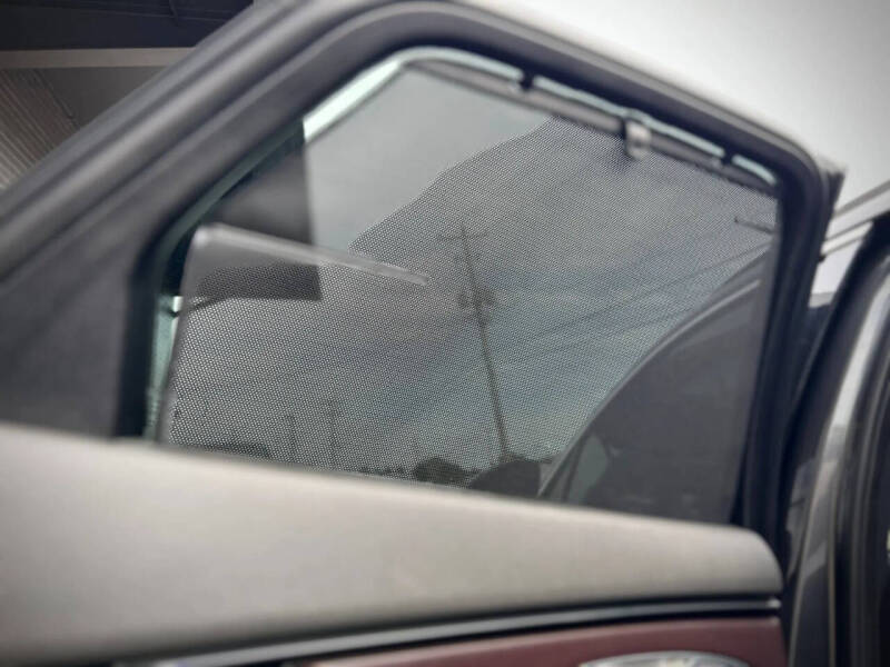 2022 Genesis GV70 2.5T Standard