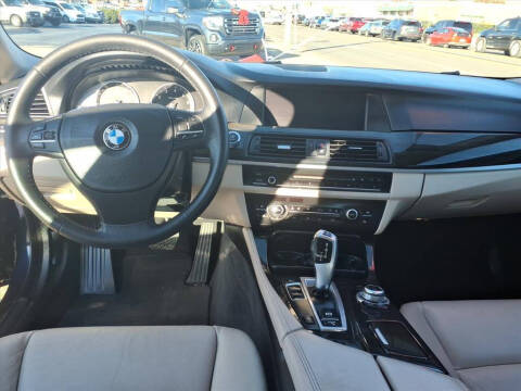 2013 BMW 5 Series 528i
