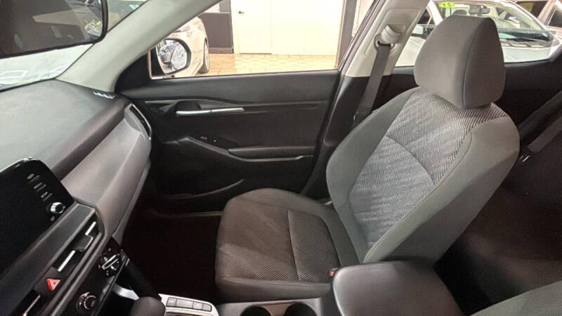 2024 Kia Seltos LX