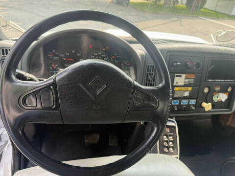 2003 International DuraStar 4400