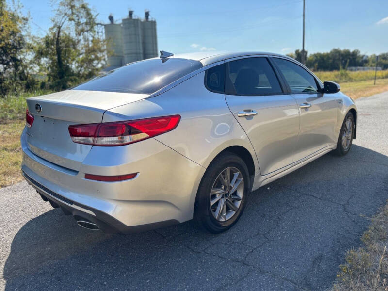 2020 Kia Optima LX