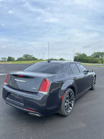2019 Chrysler 300 S