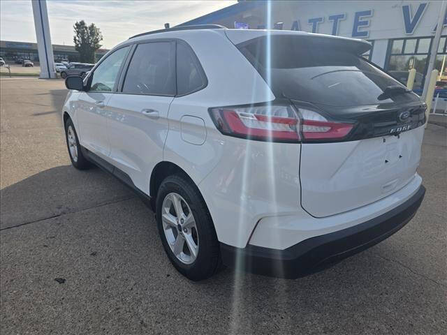 2022 Ford Edge SE