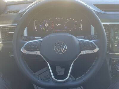 2023 Volkswagen Atlas Cross Sport SE 4Motion