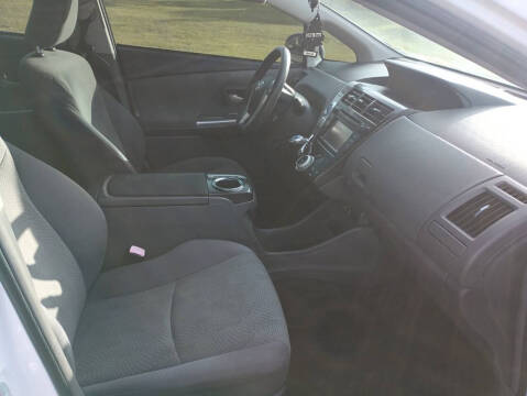 2012 Toyota Prius v Five