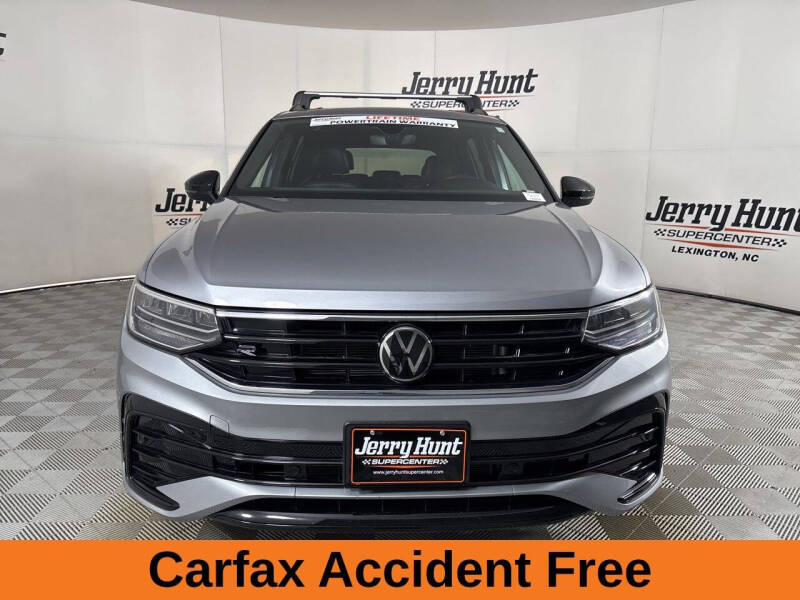 2024 Volkswagen Tiguan SE R-Line Black