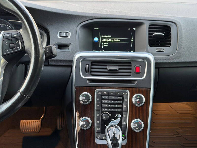 2016 Volvo S60 T5 Premier