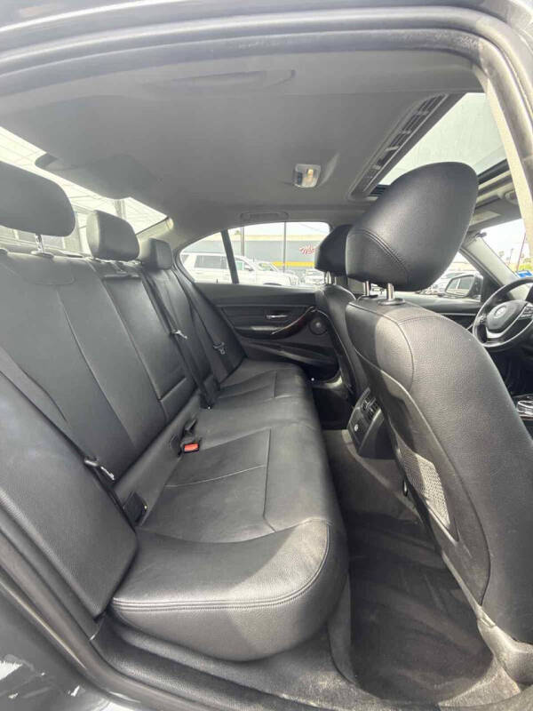 2015 BMW 3 Series 328i