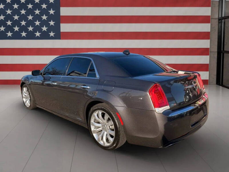 2018 Chrysler 300 Limited