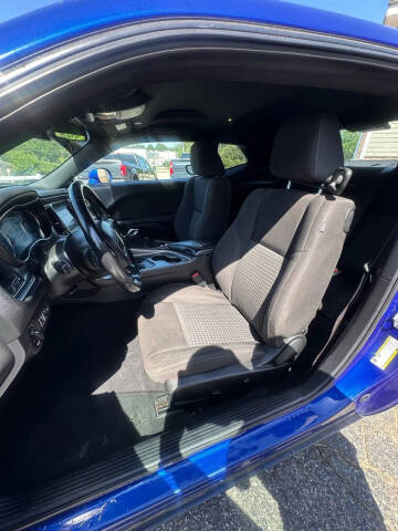 2020 Dodge Challenger SXT