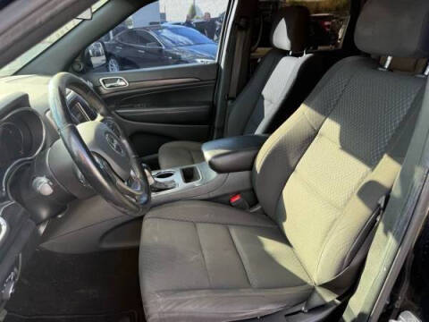 2019 Jeep Grand Cherokee Laredo E