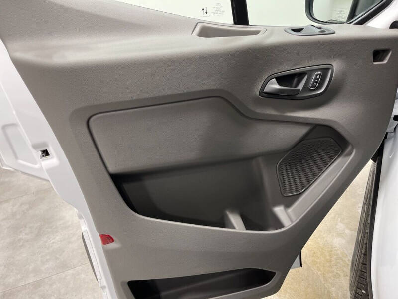 2024 Ford Transit 250