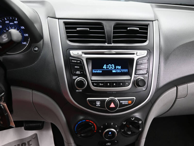 2017 Hyundai Accent SE