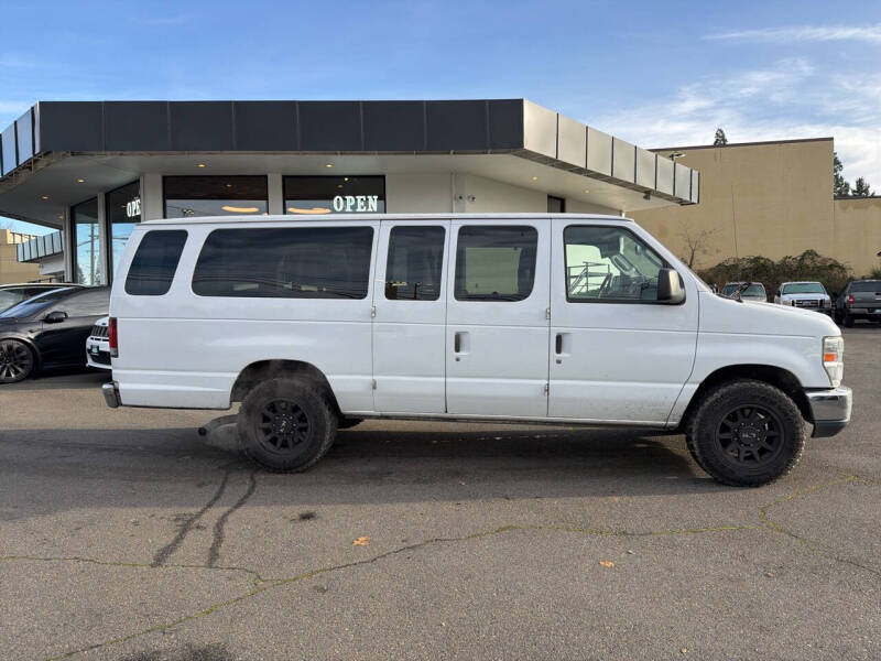 2012 Ford E-Series E-350 SD XLT