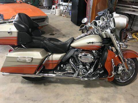  Harley Davidson  Ultra Classic CVO for sale at Randy's Auto Salvage in Aberdeen SD