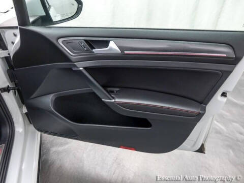 2019 Volkswagen Golf GTI S