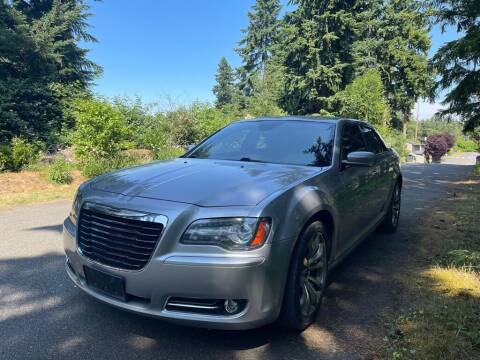 2014 Chrysler 300 for sale at Venture Auto Sales in Puyallup WA