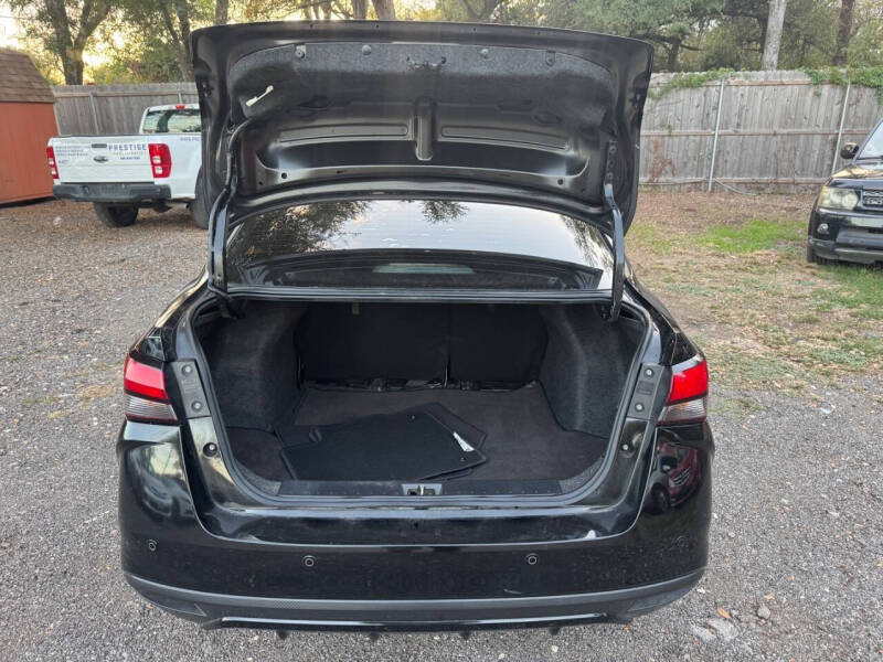 2021 Nissan Versa SV