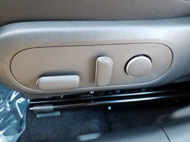 2025 Hyundai Kona Electric SEL