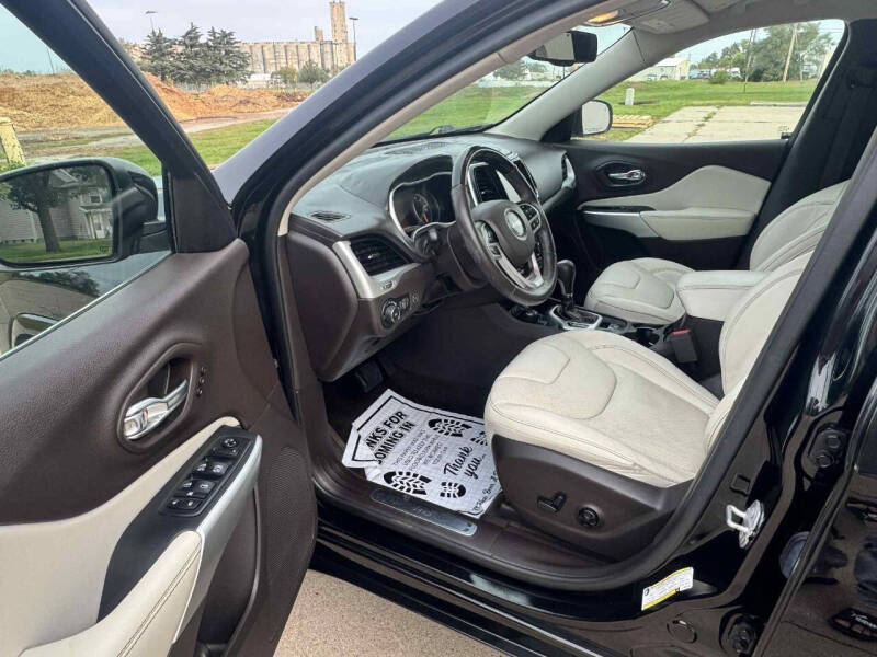 2018 Jeep Cherokee Overland