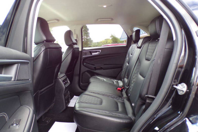 2023 Ford Edge Titanium