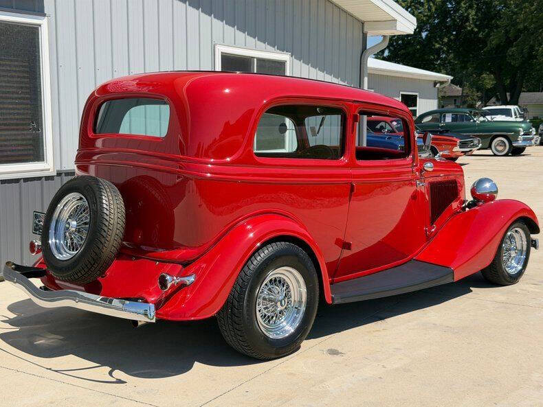 1934 Ford Tudor