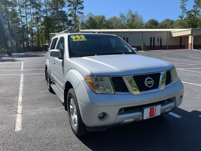 2007 Nissan Pathfinder for sale at B & M Car Co in Conroe TX