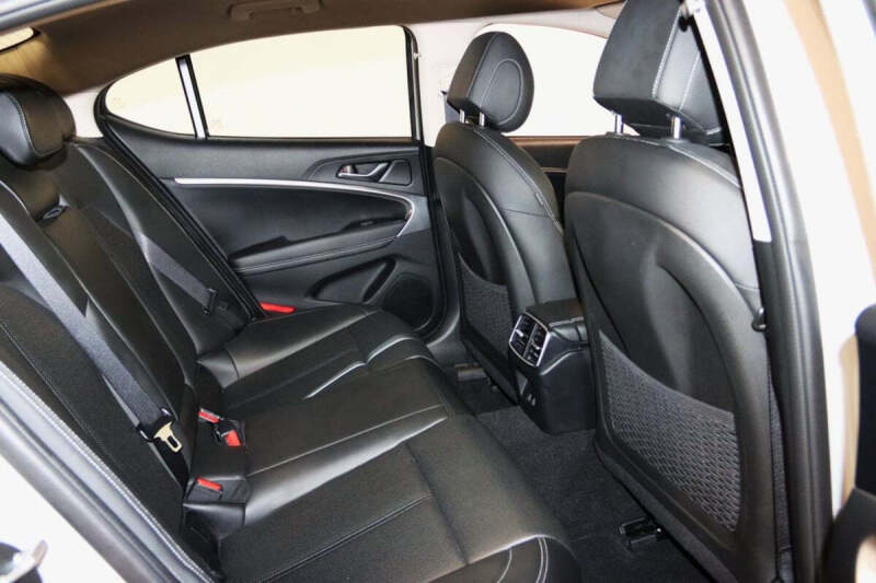 2025 Genesis G70