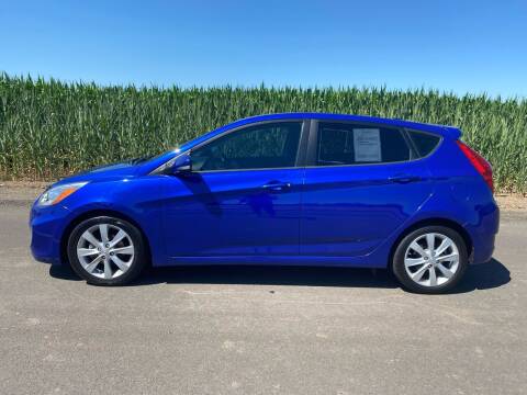 2014 Hyundai Accent for sale at M AND S CAR SALES LLC in Independence OR