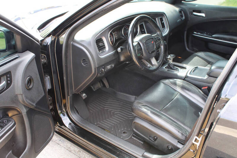 2019 Dodge Charger SXT