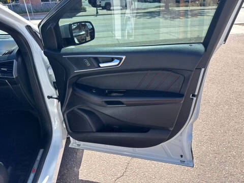 2020 Ford Edge ST Line