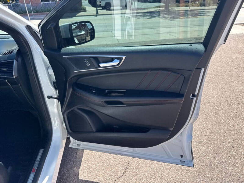 2020 Ford Edge ST Line
