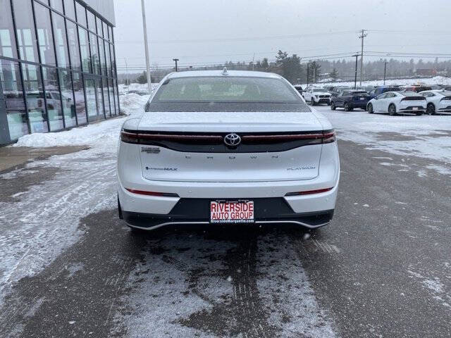 2025 Toyota Crown Platinum