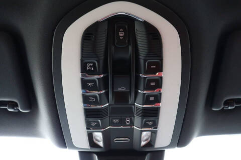 2020 Porsche Macan