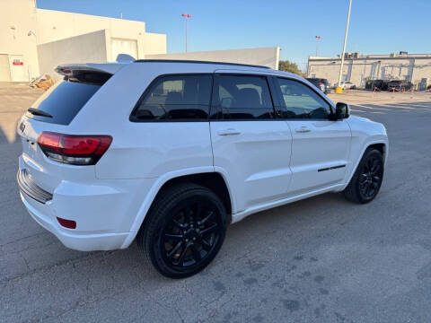 2020 Jeep Grand Cherokee Altitude