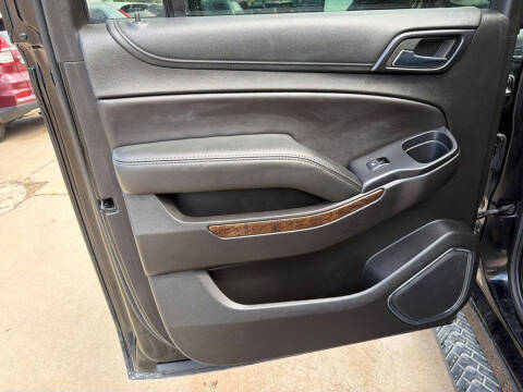 2017 Chevrolet Suburban LT