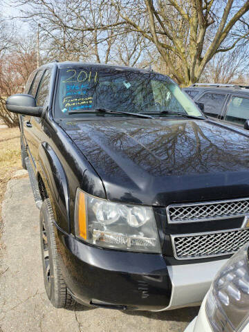 2011 Chevrolet Suburban for sale at A&Q Auto Sales & Repair in Westland MI