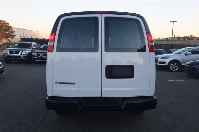 2018 Chevrolet Express 2500